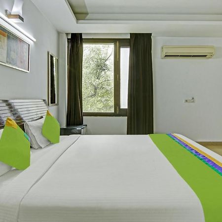 Dreamz Hospitality Gurgaon Hotel ภายนอก รูปภาพ