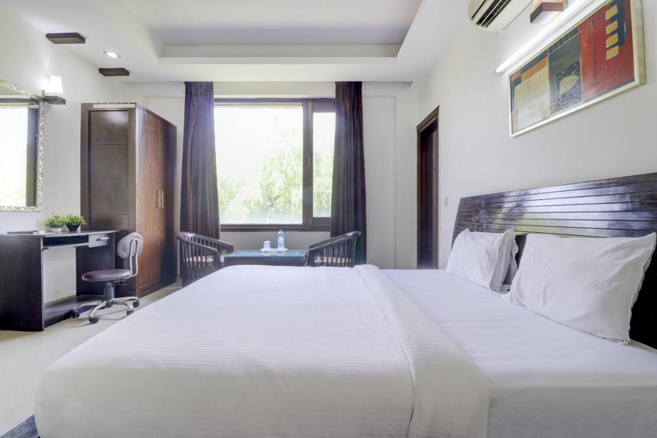 Dreamz Hospitality Gurgaon Hotel ภายนอก รูปภาพ