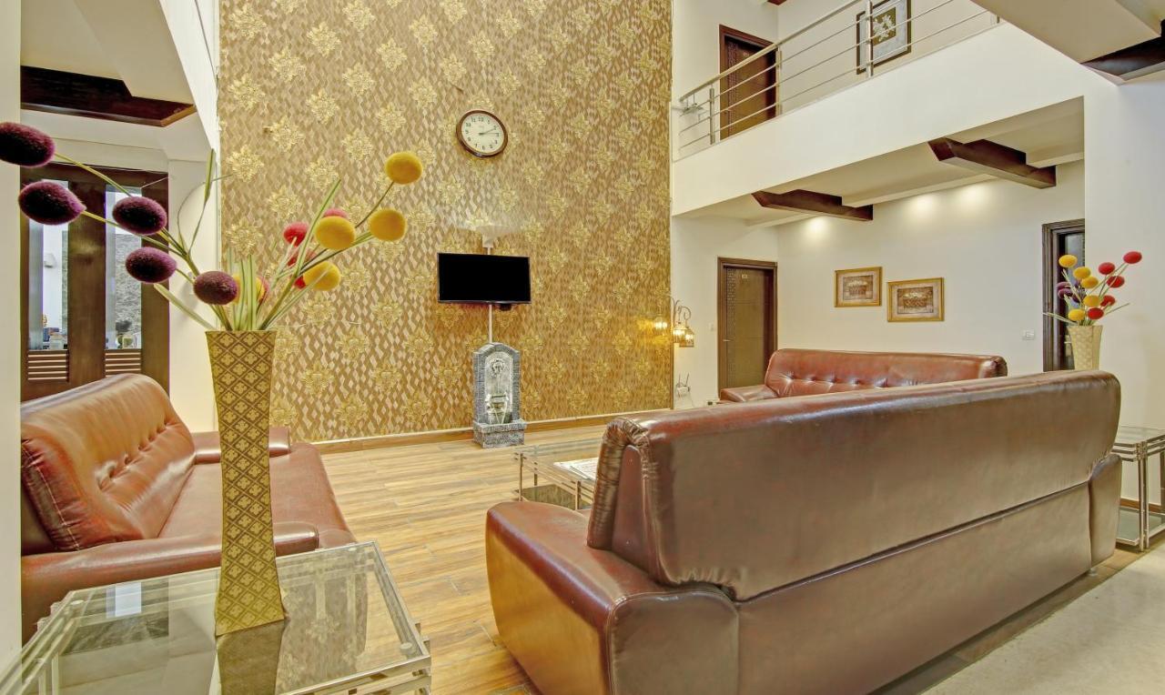 Dreamz Hospitality Gurgaon Hotel ภายนอก รูปภาพ