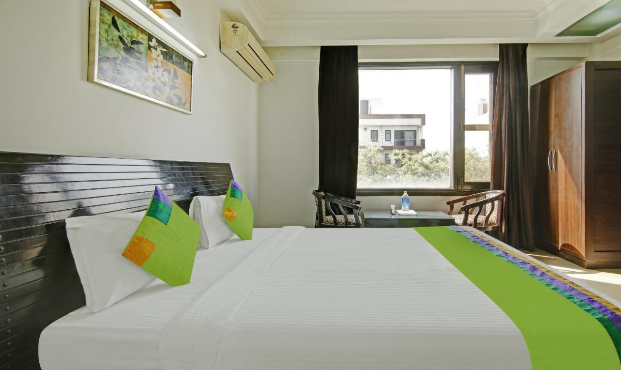 Dreamz Hospitality Gurgaon Hotel ภายนอก รูปภาพ