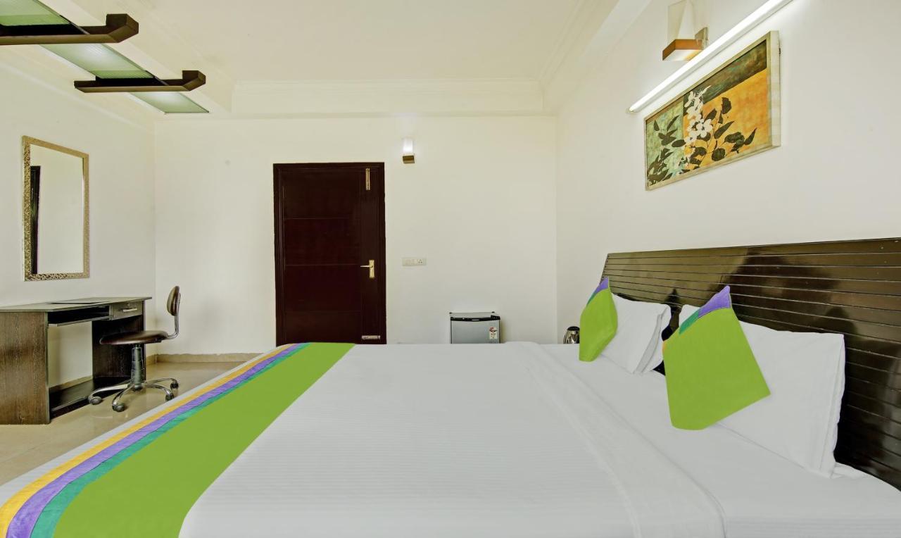Dreamz Hospitality Gurgaon Hotel ภายนอก รูปภาพ