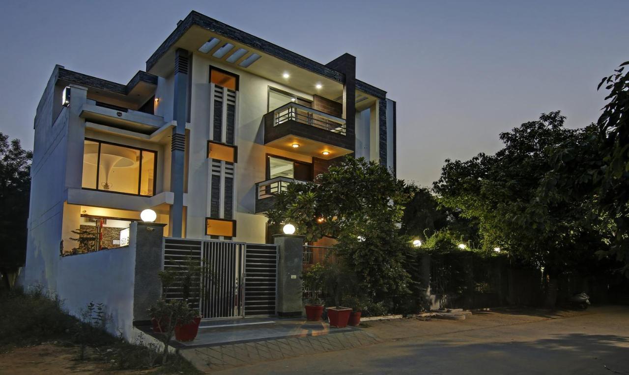 Dreamz Hospitality Gurgaon Hotel ภายนอก รูปภาพ