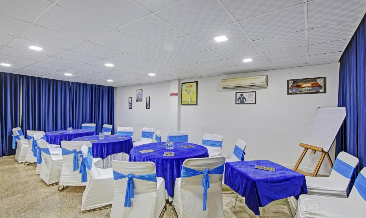 Dreamz Hospitality Gurgaon Hotel ภายนอก รูปภาพ