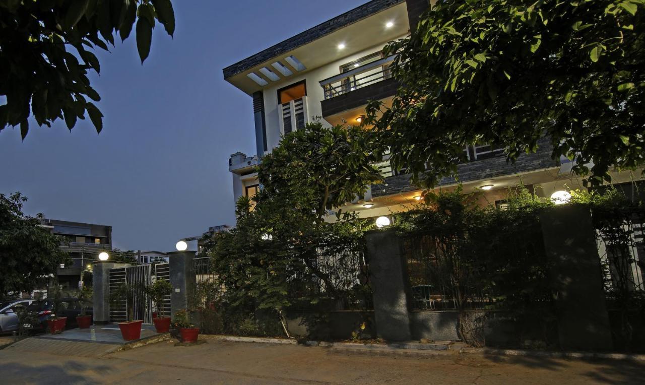 Dreamz Hospitality Gurgaon Hotel ภายนอก รูปภาพ